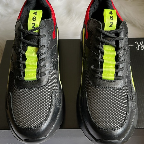 INC International Concepts Men’s RAVEN Black/ Red Multi Sneakers Size 10.5M. NEW - Picture 2 of 7